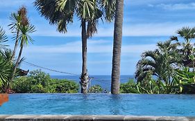 Frangipani Inn & Restaurant